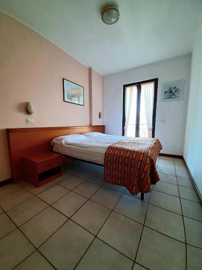 Appartamenti Elisabeth Brenzone sul Garda Eksteriør bilde