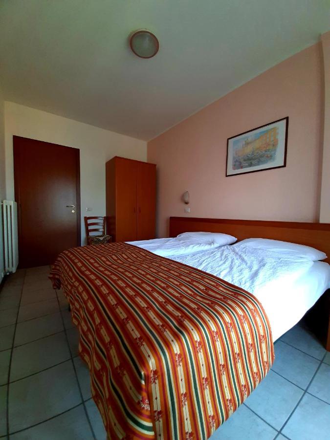 Appartamenti Elisabeth Brenzone sul Garda Eksteriør bilde