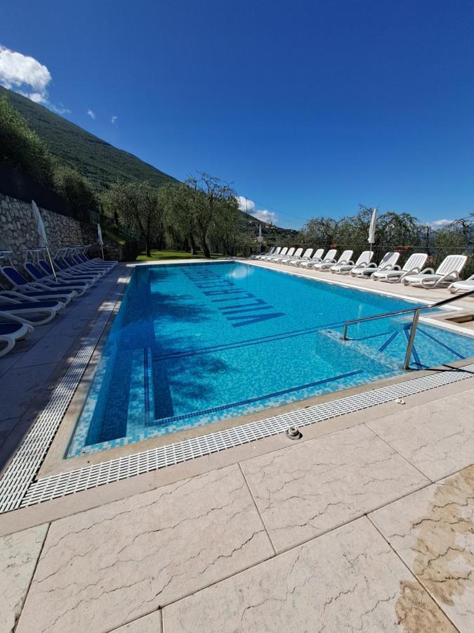 Appartamenti Elisabeth Brenzone sul Garda Eksteriør bilde